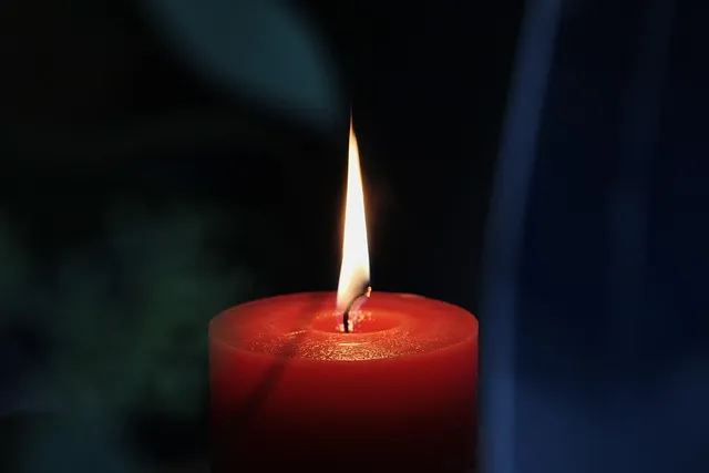 candle-6841162_640